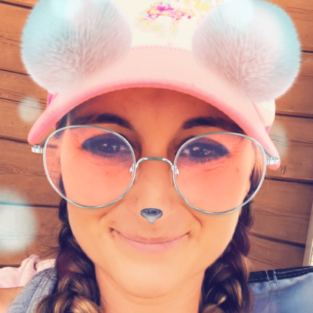 Meet your Posher, Amber